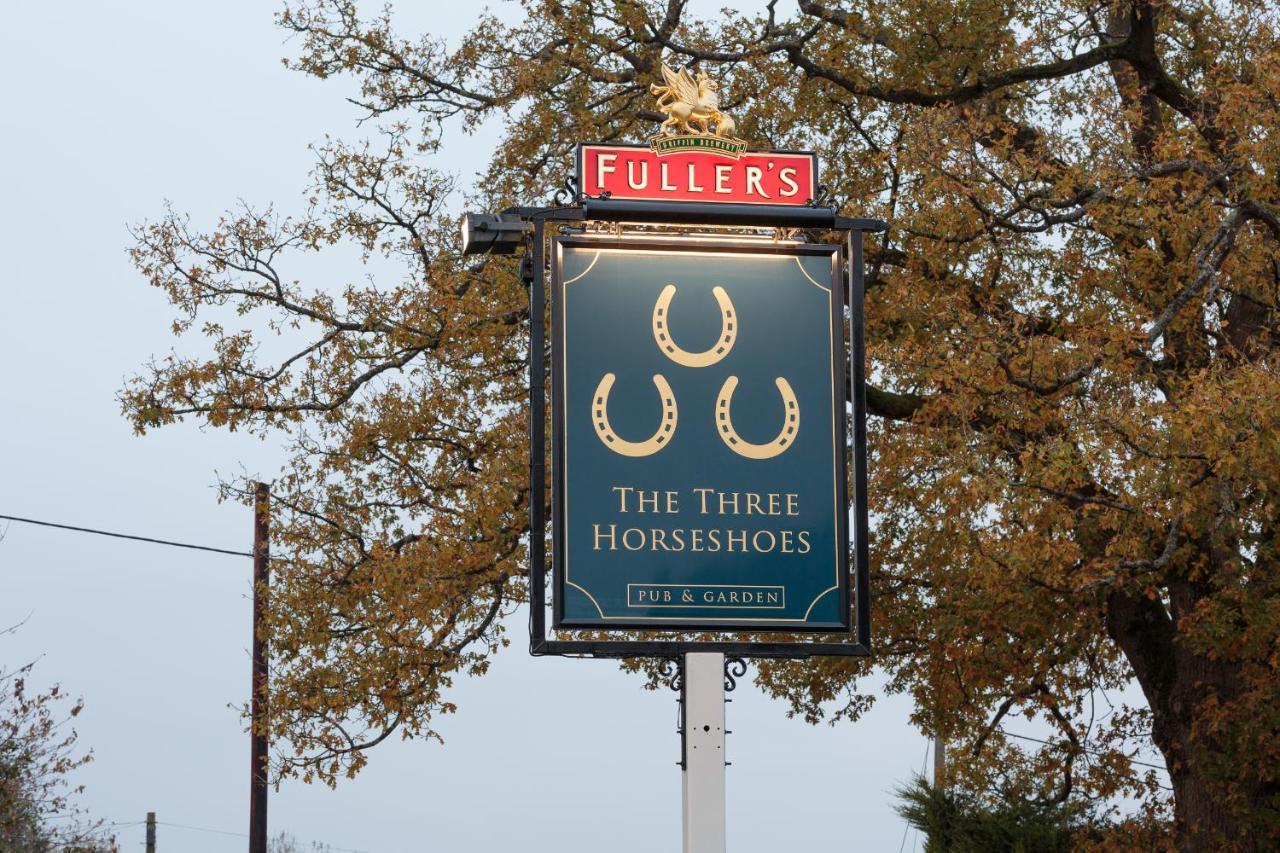 The Three Horseshoes East Worldham Alton  Exteriör bild